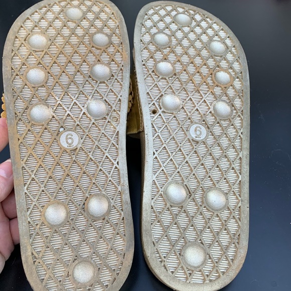 Sugar flowered gold slides size 6 - Picture 4 of 4